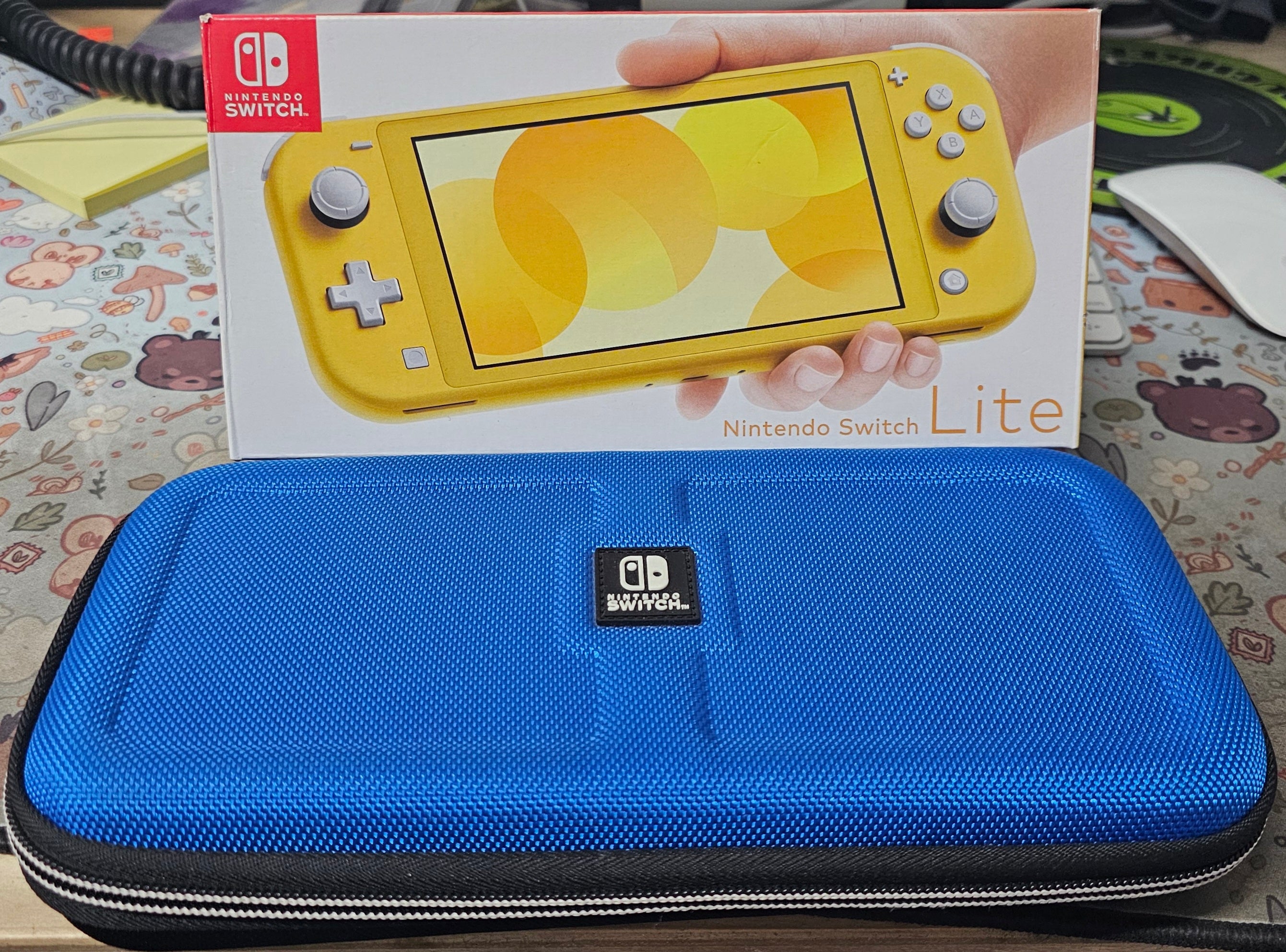 Nintendo Switch Lite (Yellow w/ Blue Carrying Case) – Darkside Records