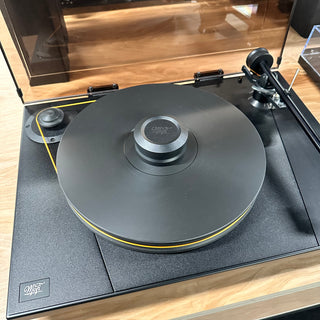 Mobile Fidelity UltraDeck Turntable w/ MasterTrack MM Cartridge, Dust Cover & MoFi Super HeavyWeight Record Weight