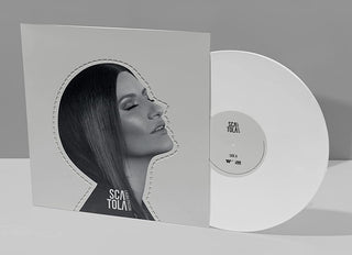 the album cover for Laura Pausini - Scatola / Caja (Ltd White Vinyl 12-inch, Sequential Number, Vinyl Cardboard Pre-cut Shape + UV Finishing on Shape)