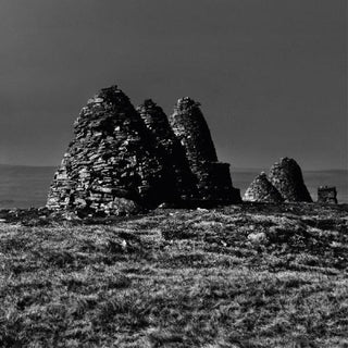 the album cover for Craven Faults - Standers