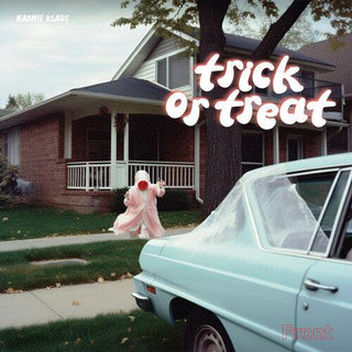 Naomie Klaus- Trick or Treat