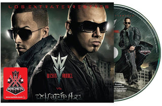 the album cover for Wisin Vs. Yandel - Wisin Vs. Yandel: Los Extraterrestres (Aniv) [Digipak]