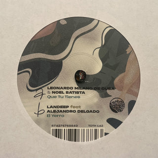 the album cover for Leonardo Milano de Cuba (feat. Noel Batista) / Landeep (feat. Alejandro Delgado) - Que Tu Tienes b/w El Yerro