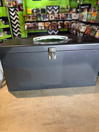 Vintage Metal 7" Dual Pocket Carrying Case, Grey