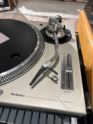 Technics SL-1200M3D Turntable w/Ortofon Concord Cartridge (NO DUST COVER)
