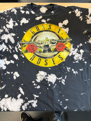Guns N Roses Logo T-Shirt, Black/White Tie Dye, L