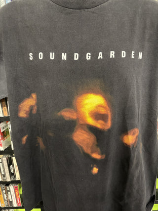 1994 Soundgarden Superunknown Album Cover T-Shirt, Black, XL (LIGHT STAINING, PRICED ACCORDINGLY)