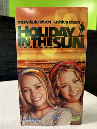 Mary-Kate & Ashley: Holiday In The Sun