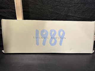 Taylor Swift 1989 Vinyl Display Shelves W/ Box (BOX DAMAGE)