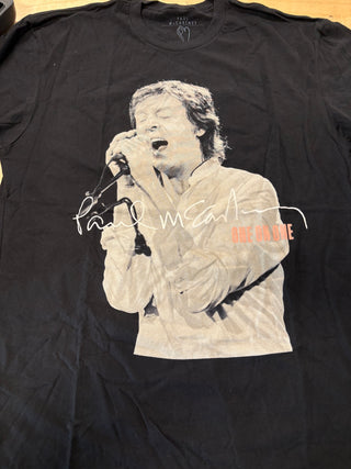 Paul McCartney One On One World Tour 2017 T-Shirt, Black, M