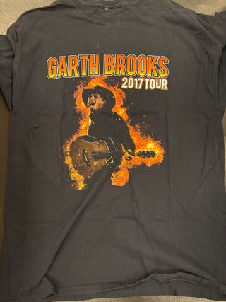 Garth Brooks 2017 Tour T-Shirt, Black, L