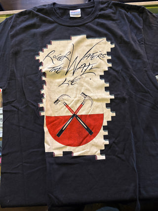Roger Waters The Wall Live Madison Square Garden 2010 T-Shirt, Black, L
