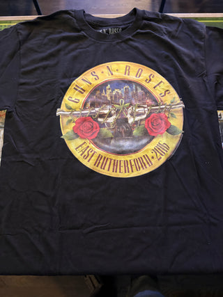 Guns N Roses Not In This Life Time East Rutherford NJ 2016 T-Shirt, Black, L