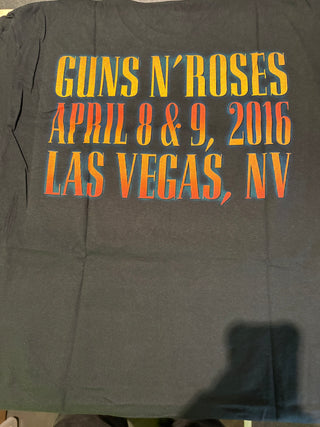 Guns N Roses Glowing Emblem Las Vegas 2016 T-Shirt, Black, L