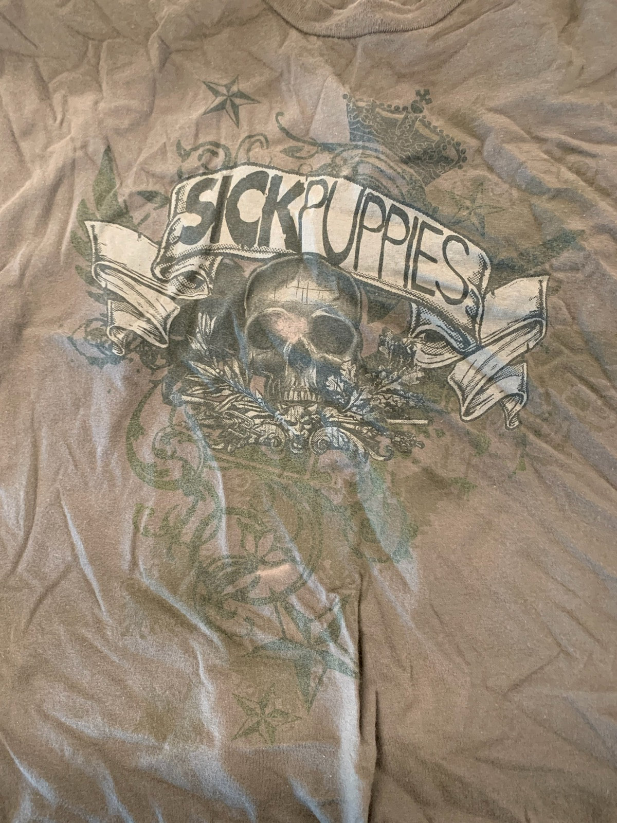 Sick Puppies Skull Banner T-Shirt, Green, XL