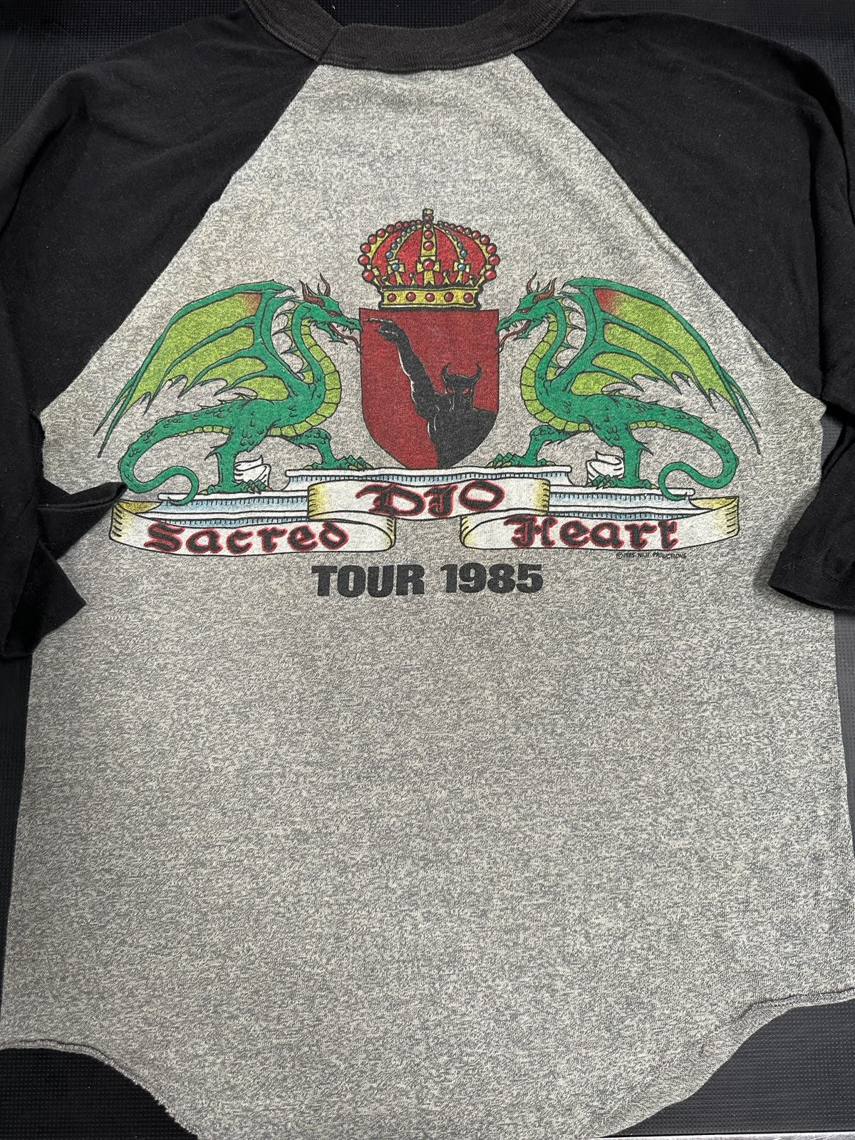 Dio 1985 Sacred Heart Tour Raglan/Baseball T-Shirt, Grey w/Blk Arms, Modern Small (Tagless: 24" Long, 16" Pit To Pit)