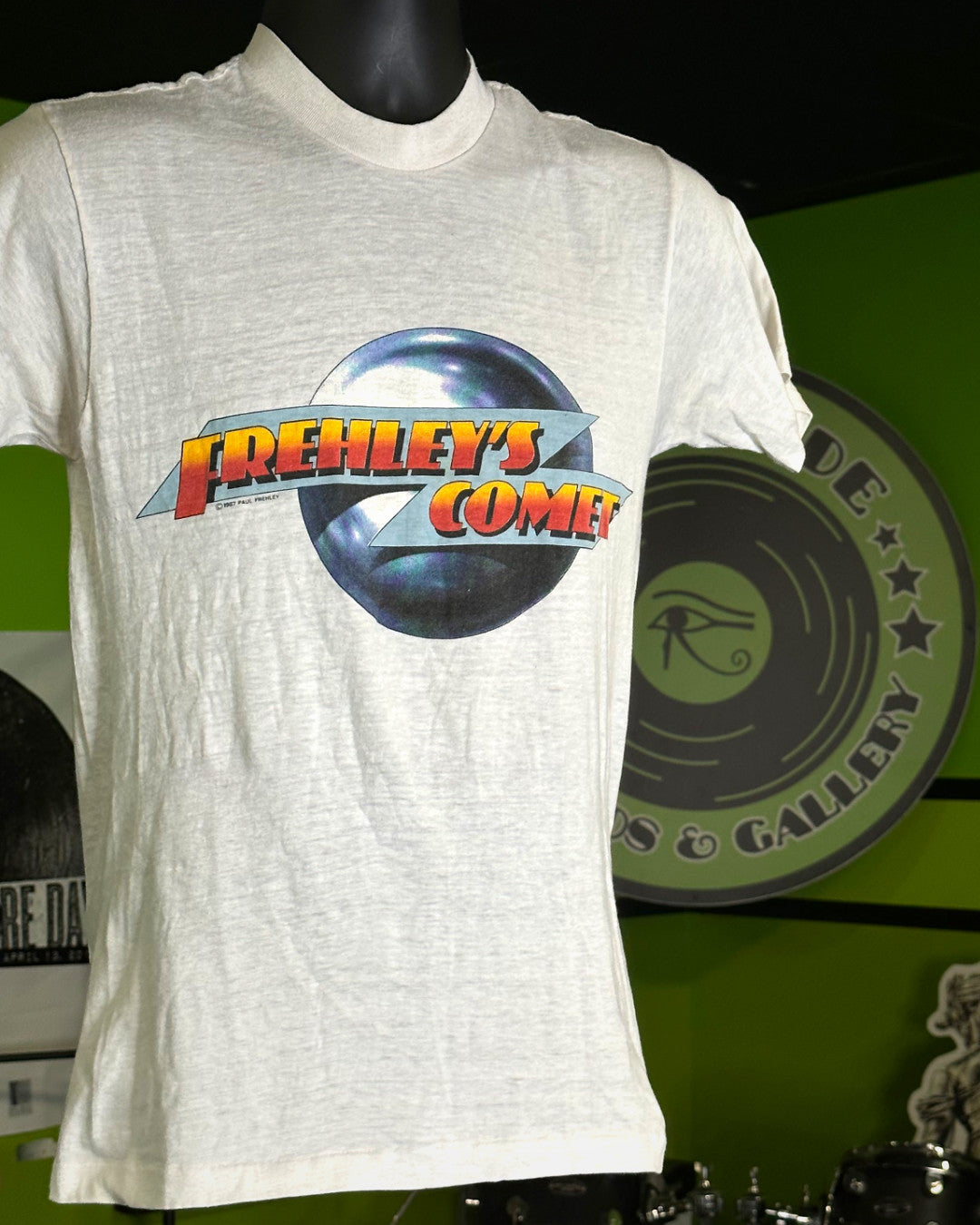 Ace Frehley 1987 Frehley's Comet Ace Is Back In NY: Poughkeepsie 9/9 & NYC 9/12 T-Shirt, White, S (Tagged L)(Measures 25.5” Long, 15.5” Pit To Pit) - Darkside Records