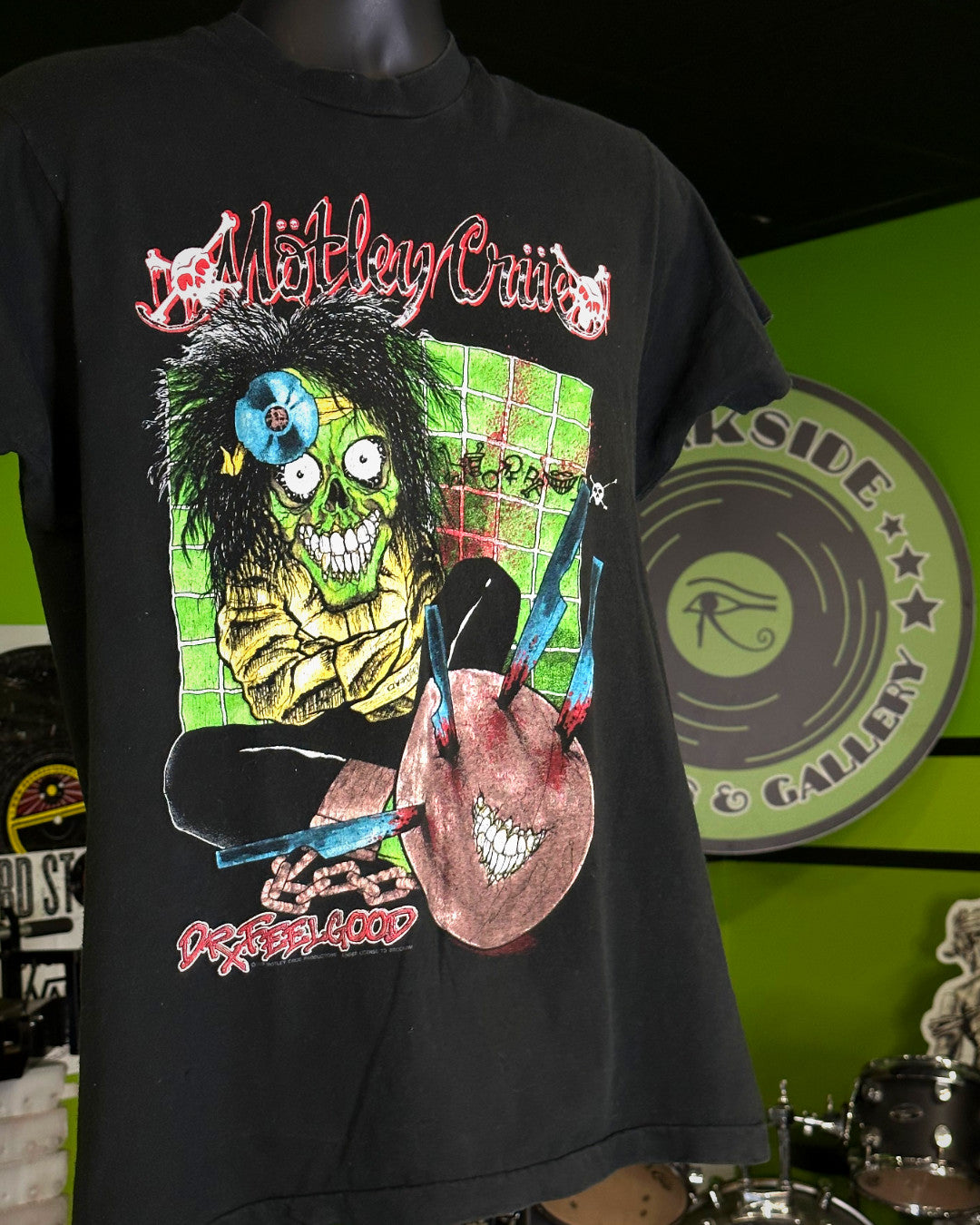 Motley Crue 1989 Dr Feelgood Pushead T-Shirt, Blk, L (Tagged XL)(Measures 30” Long, 20.5” Pit To Pit) - Darkside Records